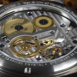 Nav B-Uhr 47 Titan B-Type Central Second