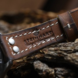 Nav B-Uhr 47 Titan B-Type Central Second