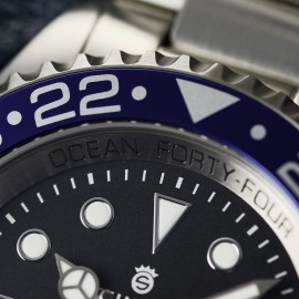 OCEAN Forty Four GMT BLUE-RED 